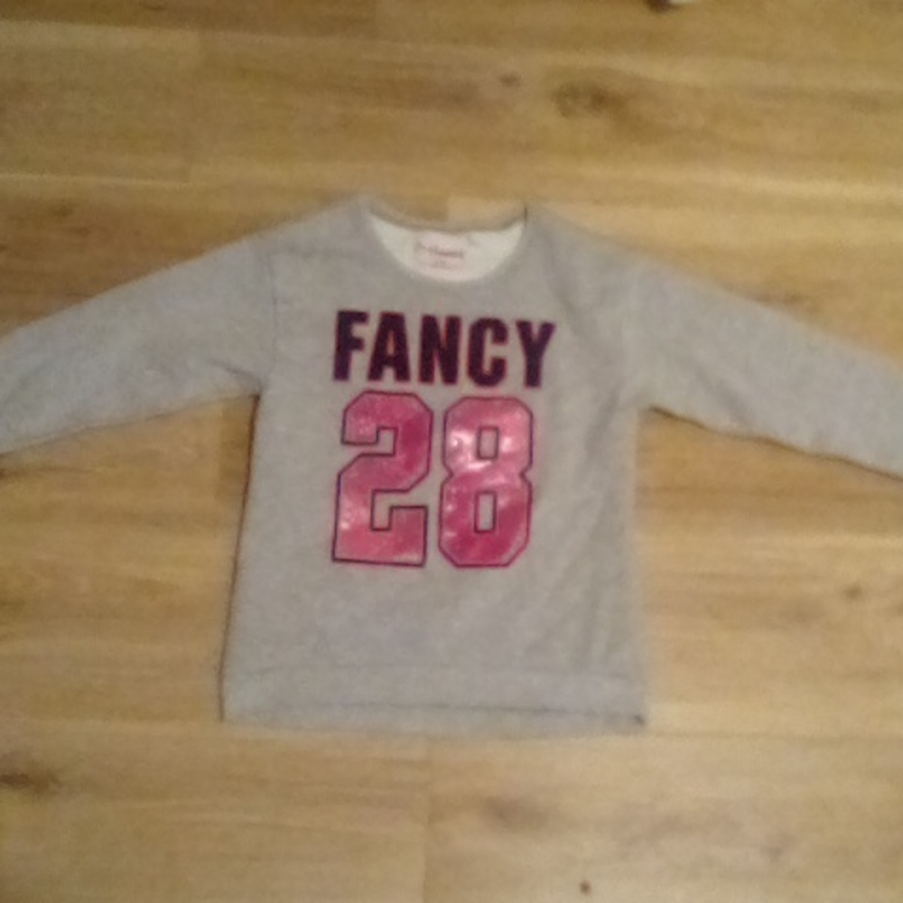 Sweatshirt